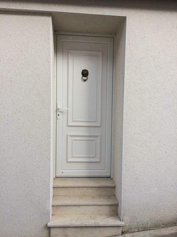 Chambres D'Hotes Karine Smej Chatillon-sur-Marne Экстерьер фото